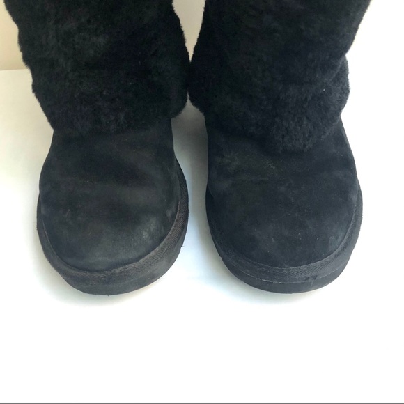 UGG PATTEN Black Suede Sheepkin Boots Size 6 - Picture 6 of 13